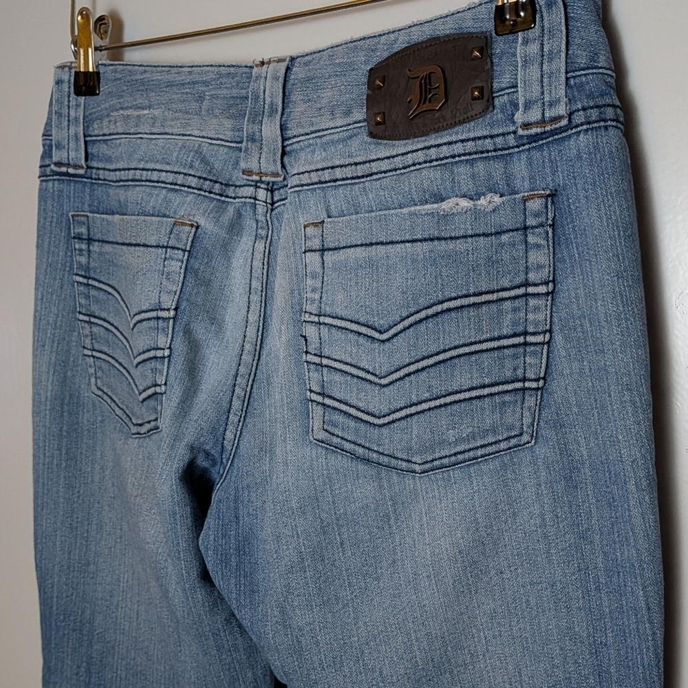 Dollhouse Jeans Women’s Size 9 Distressed Light Wash Flare Denim Vintage Y2K - Picture 7 of 16